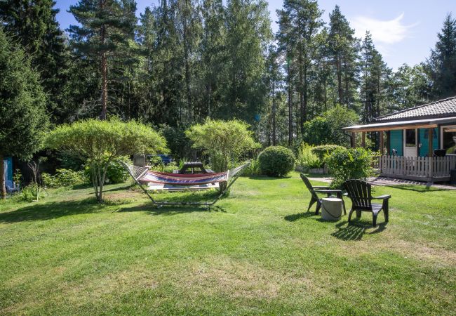House in Flen - Cottage in the heart of Sörmland with its own boat and spa