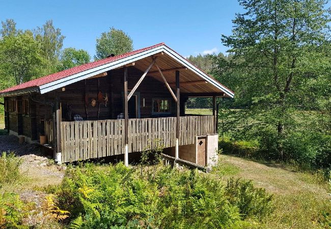 House in Horn - Beautiful log holiday home not far from the lake with the possibility of motorboat rental