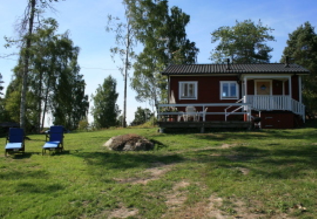 House in Malmköping - Natursköna Björklida