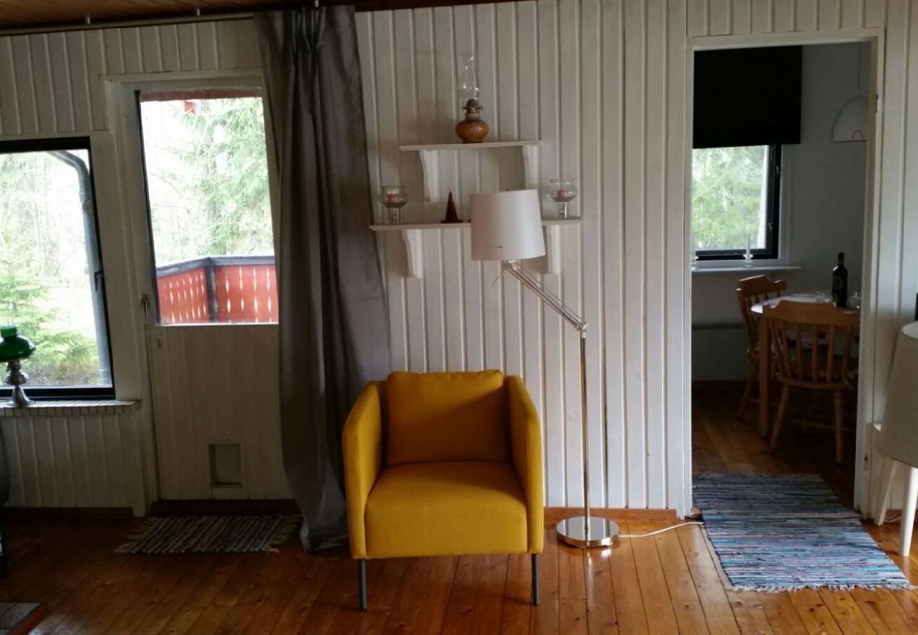 House in Figeholm - Holiday home in a summer idyll just 400 meters from the Baltic Sea