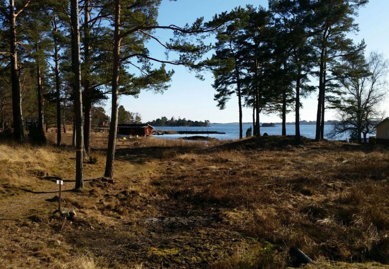 House in Figeholm - Holiday home in a summer idyll just 400 meters from the Baltic Sea