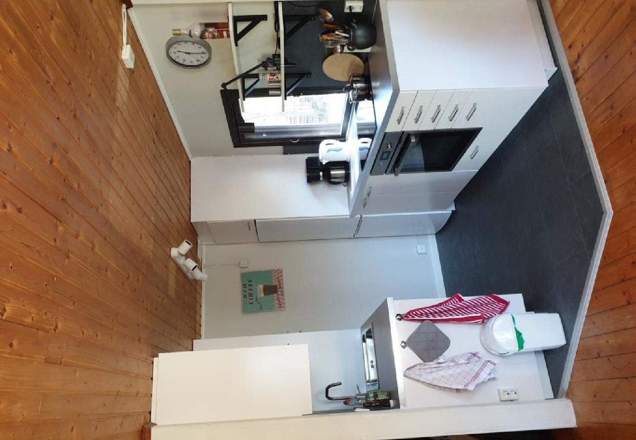 House in Figeholm - Holiday home in a summer idyll just 400 meters from the Baltic Sea