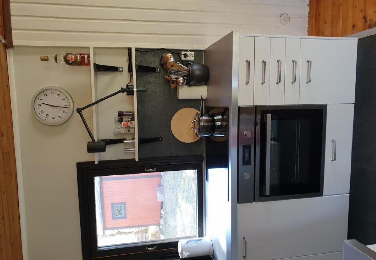 House in Figeholm - Holiday home in a summer idyll just 400 meters from the Baltic Sea
