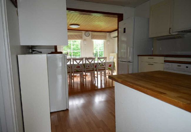 House in Åsa - Large holiday home 400 meters from the sea