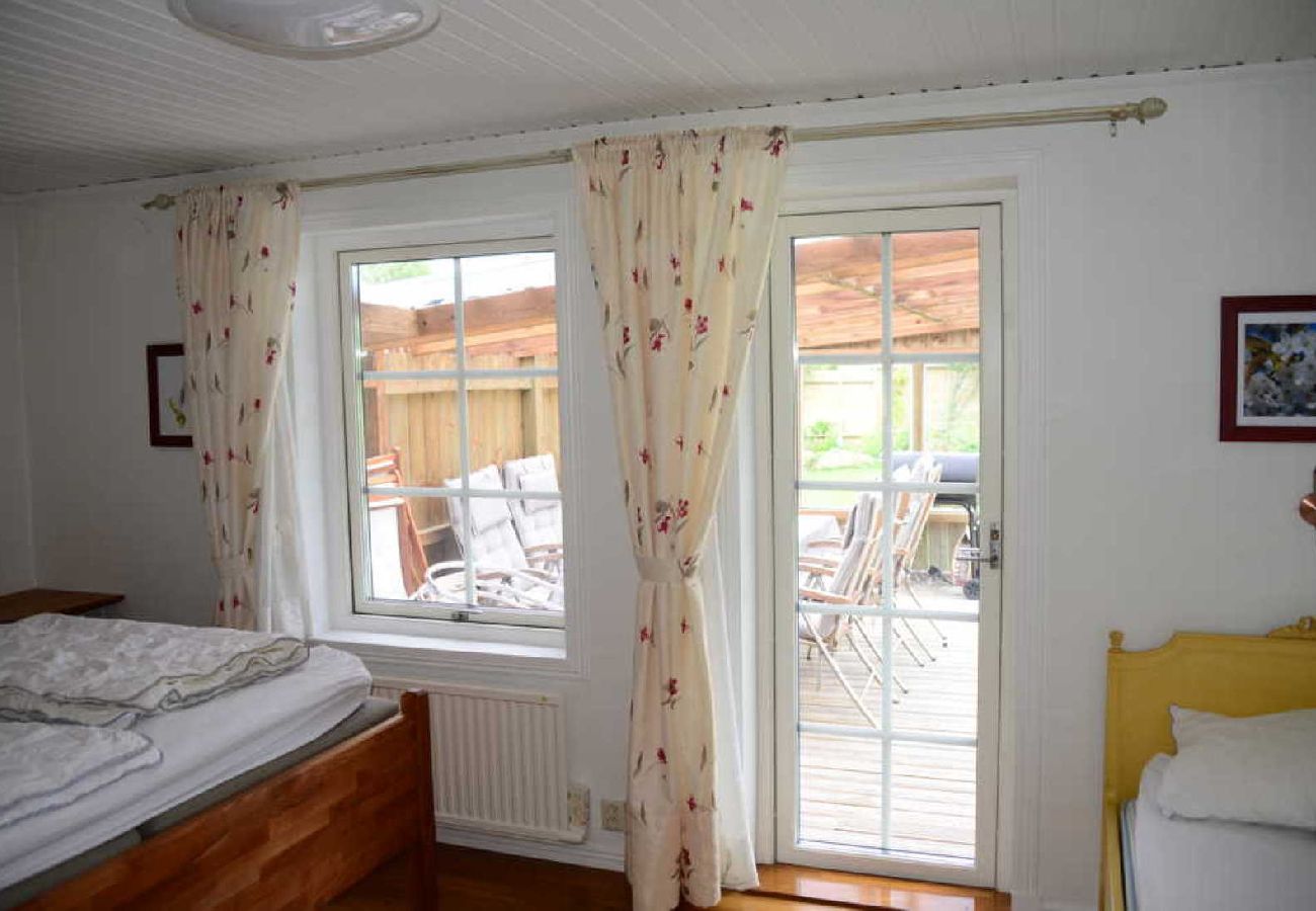 House in Åsa - Large holiday home 400 meters from the sea