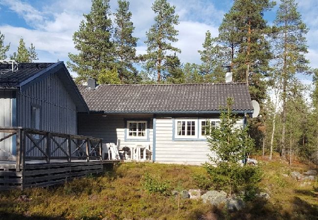 House in Sälen - Cozy ski lodge with 3 bedrooms, sauna, fireplace and internet House in Sälen - Cozy ski lodge with 3 bedrooms, sauna, fireplace and internet