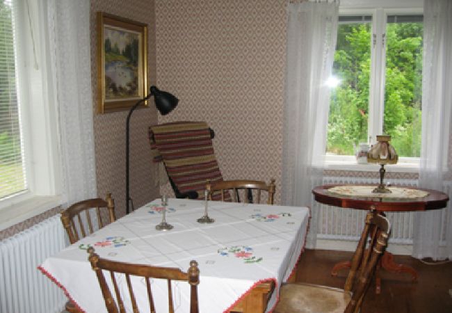 House in Storfors - Holiday home in the Värmland forests with boat and internet