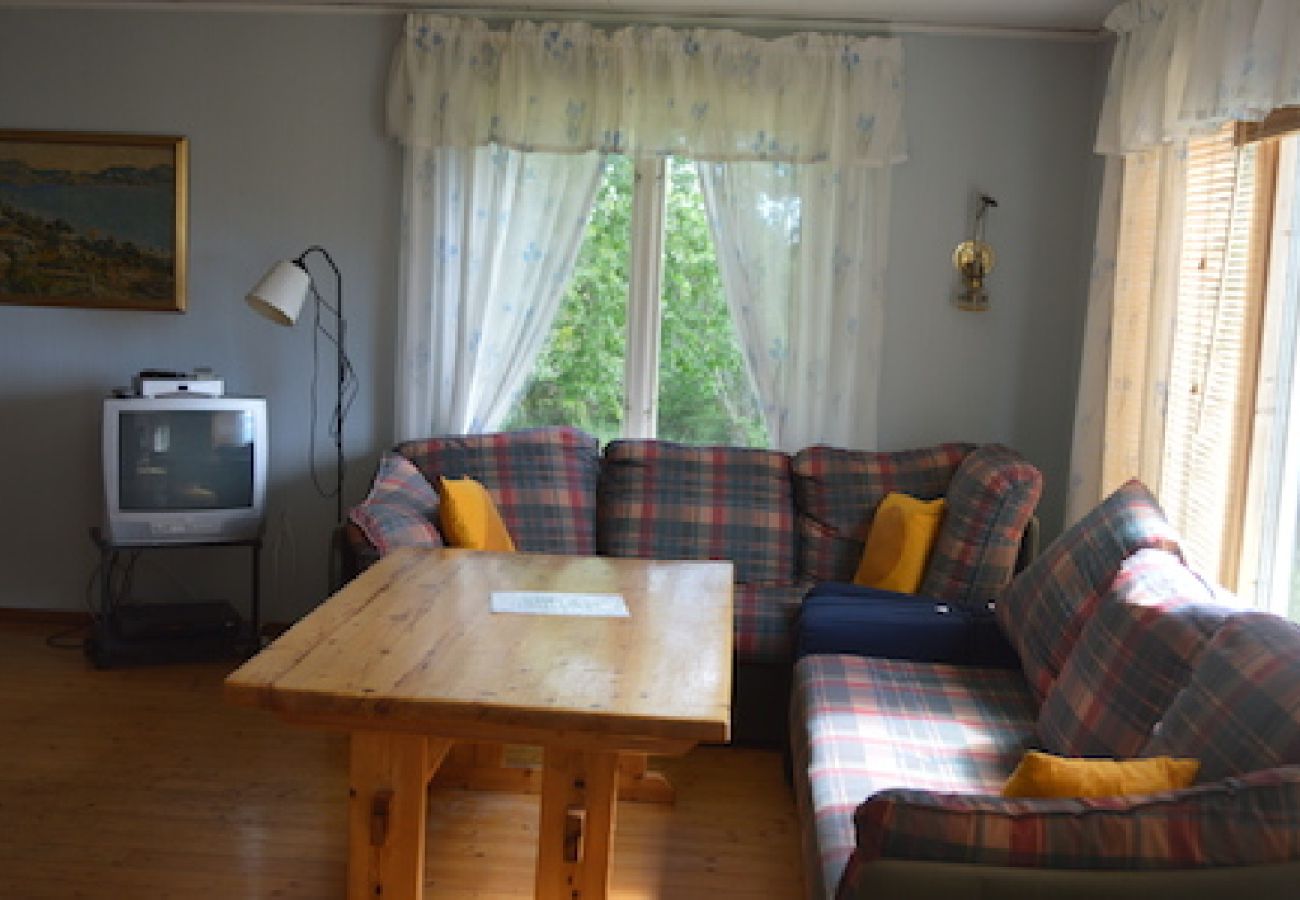House in Vikbolandet - On a peninsula in the archipelago of St: Anna