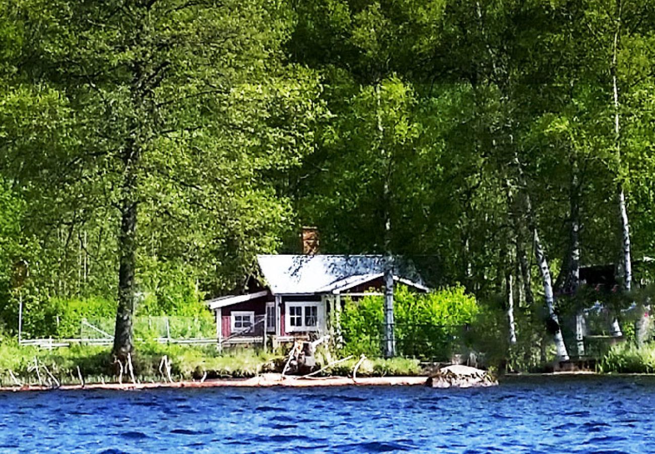 House in Hultsfred - A paradise by the lake - vacation in Småland