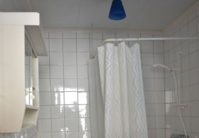 House in Lysekil - Holiday home with sea views in Lysekil's most popular area, Gamlestan House in Lysekil - Holiday home with sea views in Lysekil's most popular area, Gamlestan