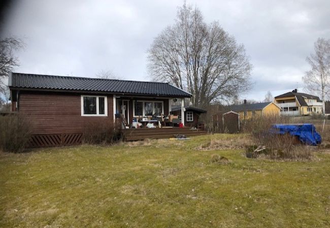 House in Gustavsfors - Vacation at Lake Lelången with boat