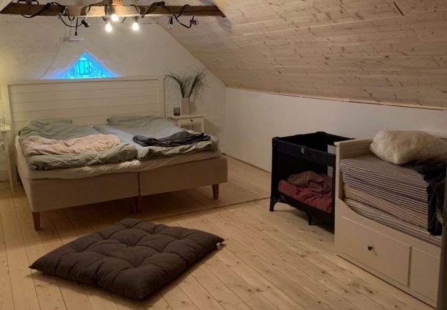 House in Tomelilla - Holiday home in the heart of Österlen with views over Fyledalen's nature reserve House in Tomelilla - Holiday home in the heart of Österlen with views over Fyledalen's nature reserve