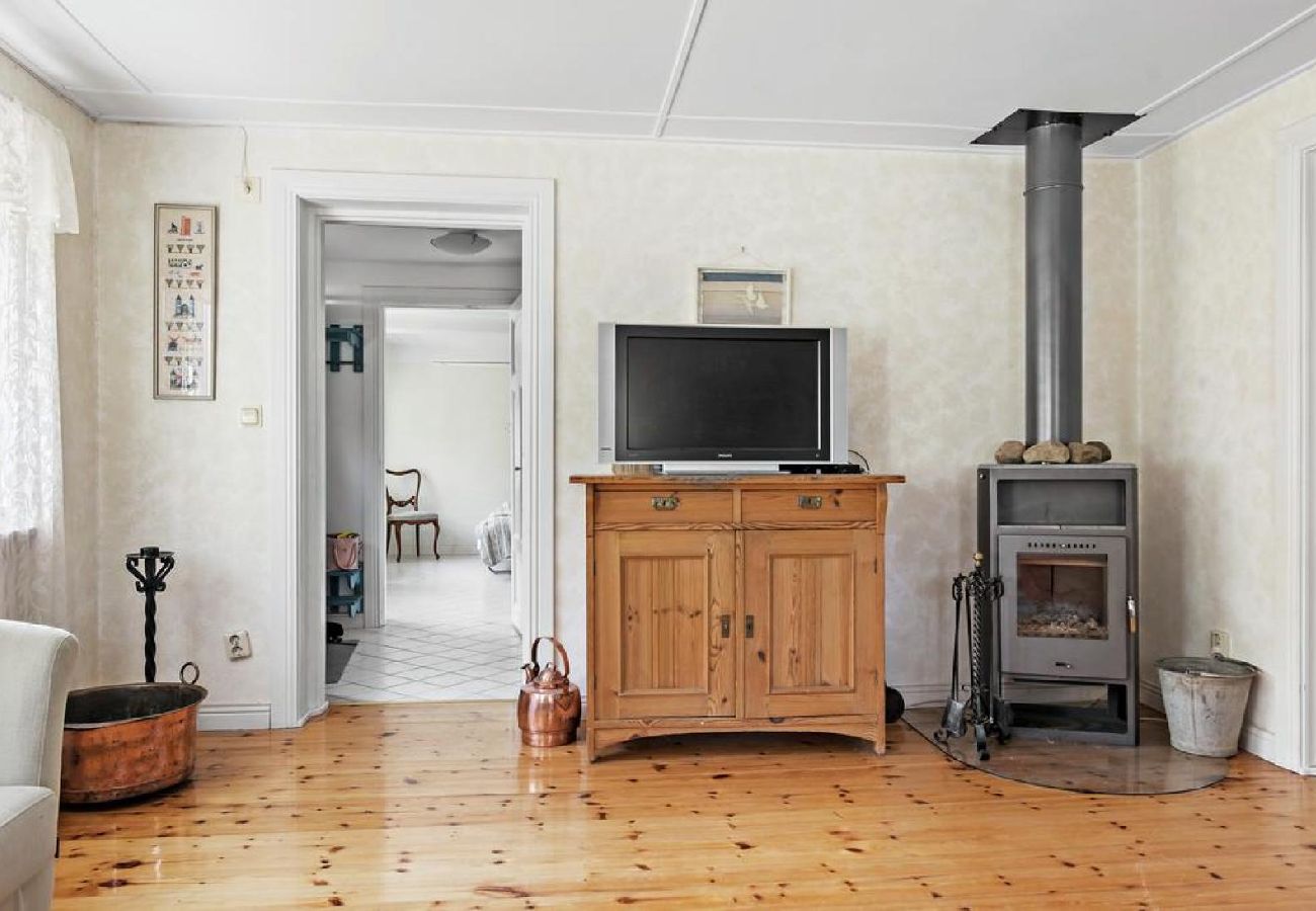 House in Tomelilla - Holiday home in the heart of Österlen with views over Fyledalen's nature reserve