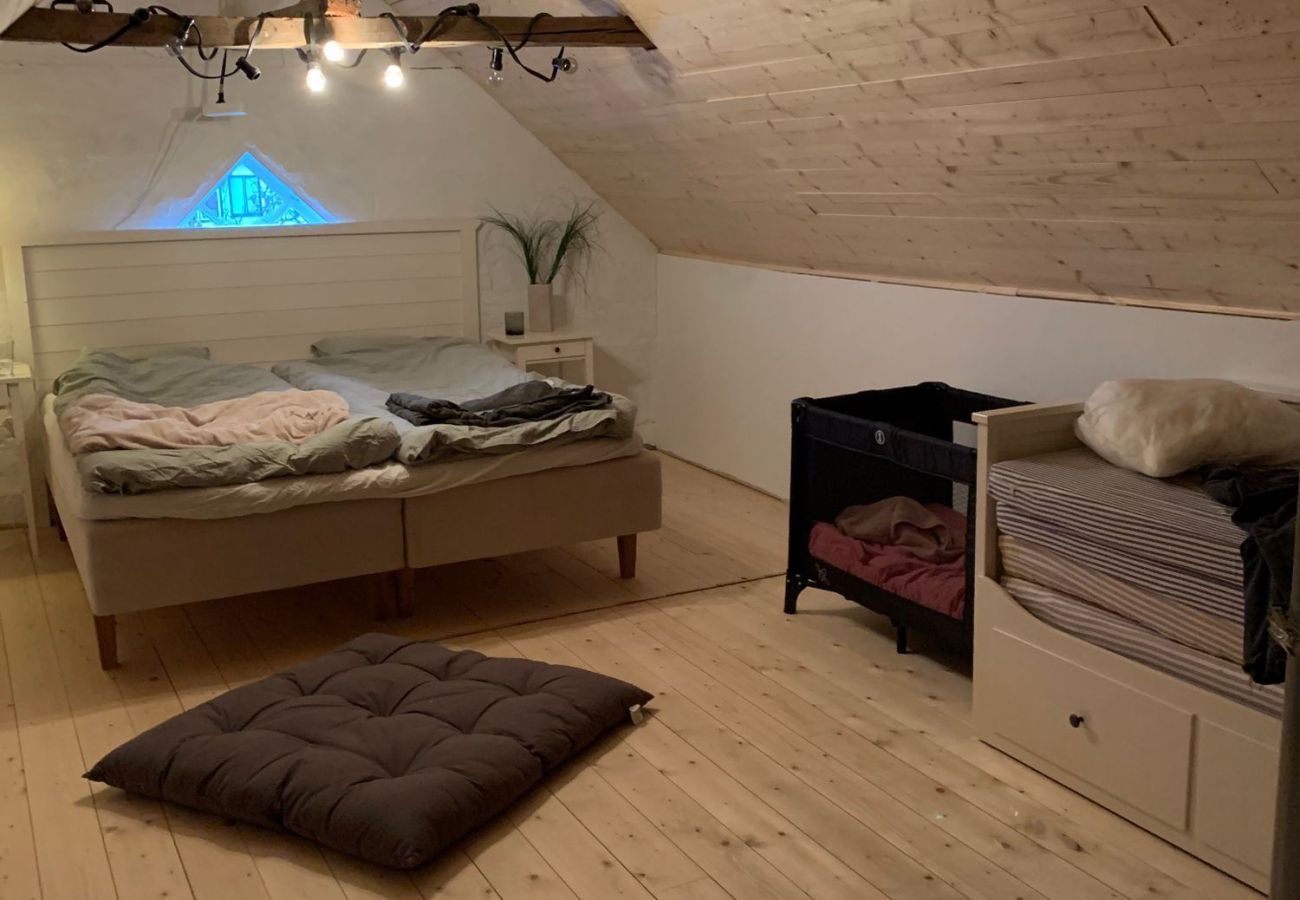 House in Tomelilla - Holiday home in the heart of Österlen with views over Fyledalen's nature reserve