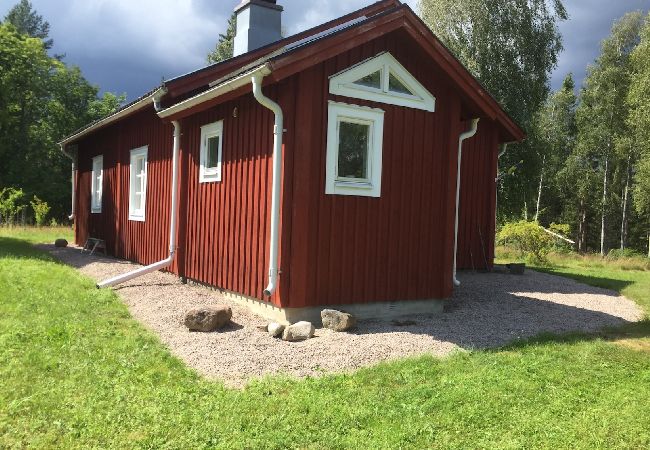 House in Hovmantorp - Deceleration In the deep forests of Småland House in Hovmantorp - Deceleration In the deep forests of Småland