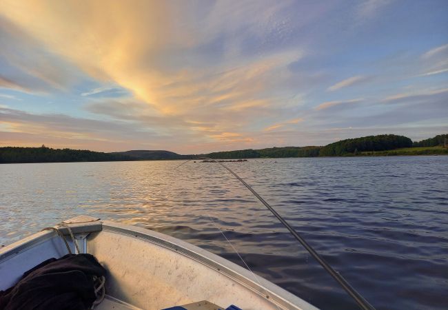 House in Karl Gustav - Viking cottage with lake view and fishing possibilities House in Karl Gustav - Viking cottage with lake view and fishing possibilities