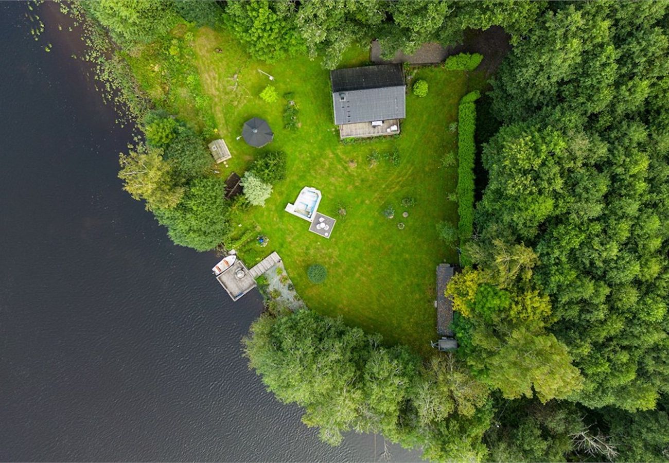 House in Kil - Holiday home on a waterfront property in Alaska-like nature