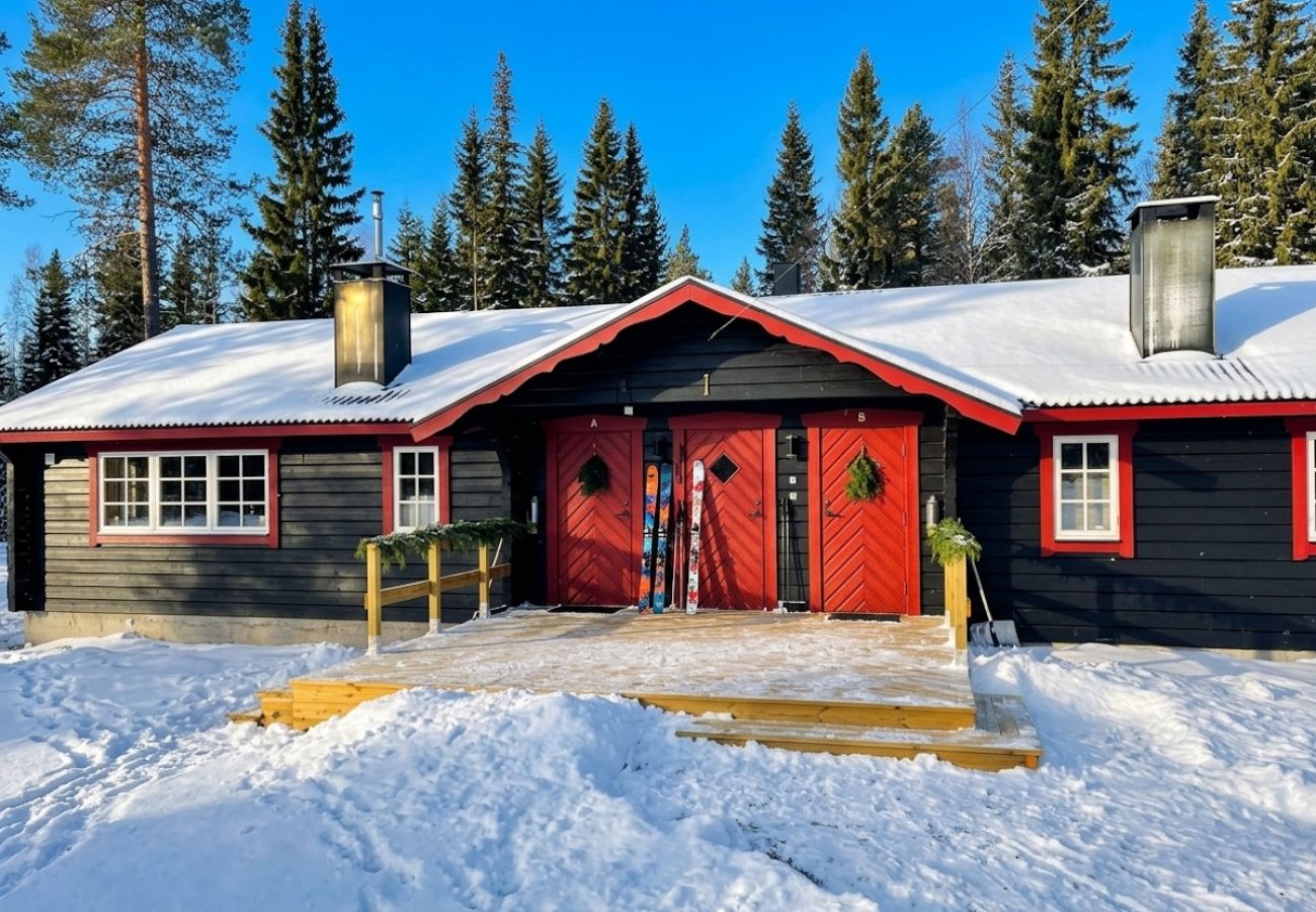 House in Sälen - Cozy couple's cottage near Hundfjället's ski resort.
