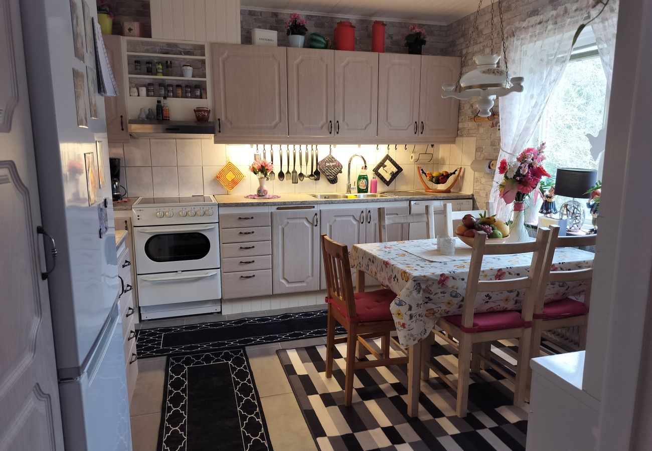 House in Pauliström - Holiday home close to nature in the Småland highlands