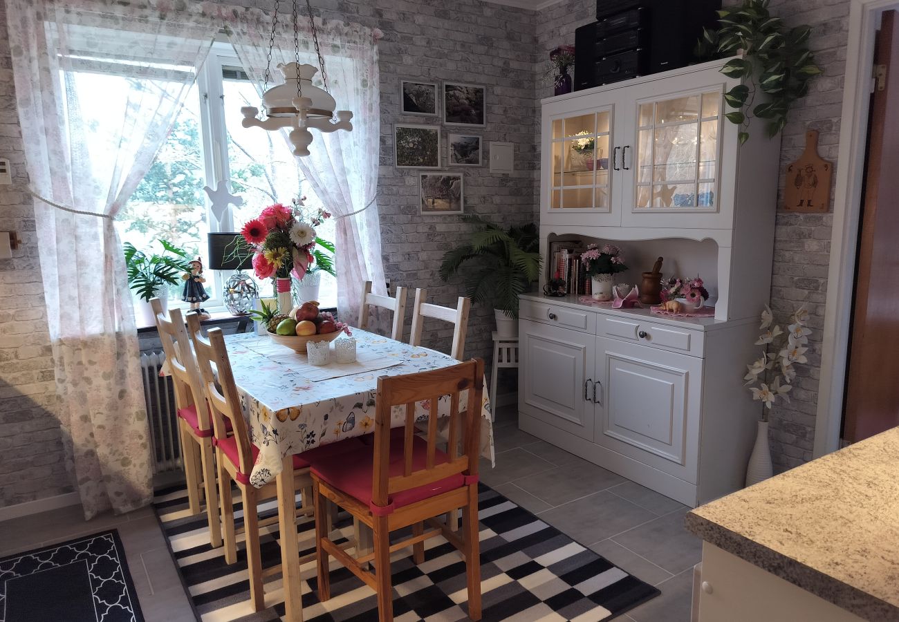 House in Pauliström - Holiday home close to nature in the Småland highlands