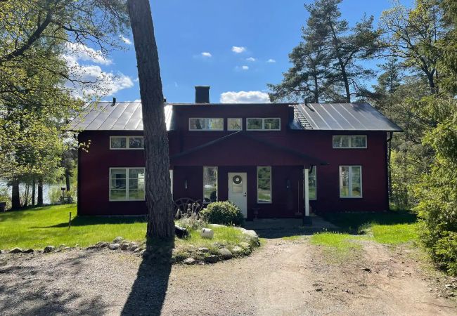  in Gustavsberg - Comfort holiday home with sea views near Stockholm