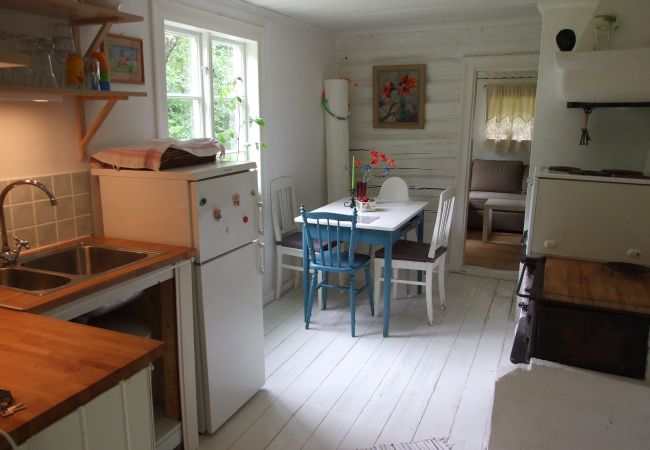 House in Molkom - Sandtorp - In the middle of the forest and not far from Värmland's Rivera and Ängsbacka House in Molkom - Sandtorp - In the middle of the forest and not far from Värmland's Rivera and Ängsbacka