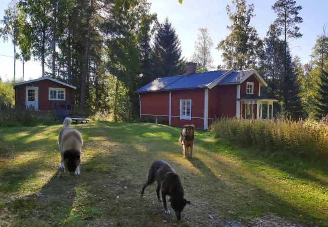 House in Nora - Beautiful retreat, directly in the forest House in Nora - Beautiful retreat, directly in the forest