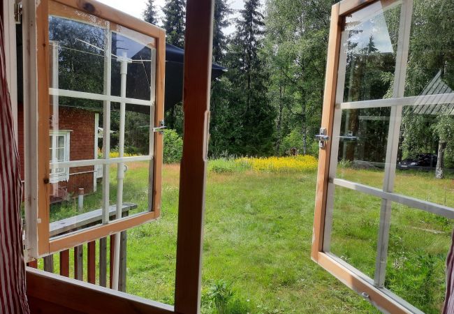 House in Nora - Beautiful retreat, directly in the forest