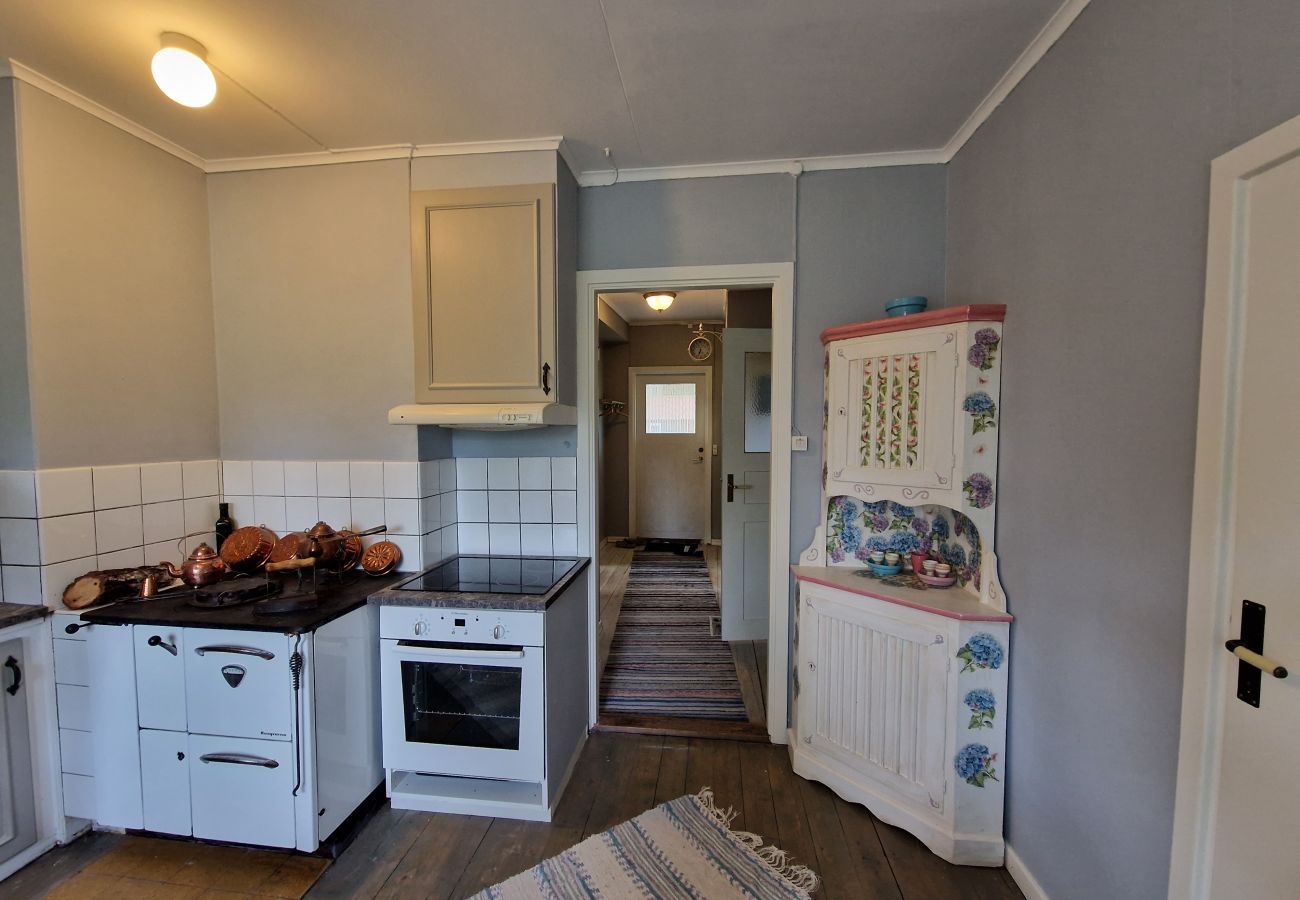 Cottage in Gullabo - Holiday between forest and paddocks in Småland