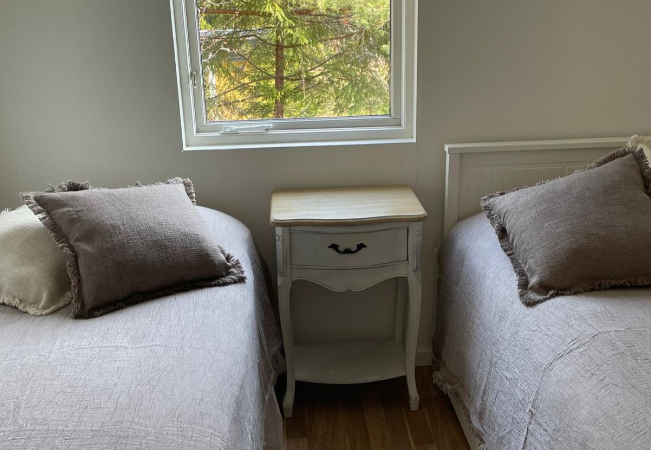 House in Vålarö - Fantastic seafront location in the archipelago with pool and not far from Nyköping