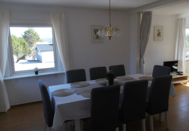 House in Köpmanholmen - Holiday home with sea views on the High Coast