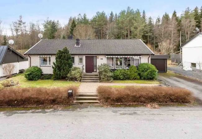 House in Jönköping - Family villa just outside Jönköping in the countryside