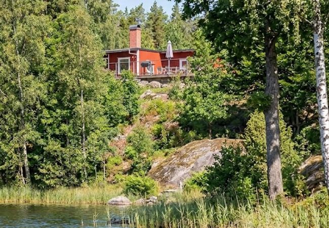 House in Vissefjärda - Large modern holiday home in the middle of the forest and by the lake with a huge terrace
