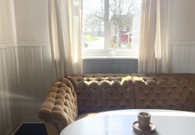 House in Annerstad - Lovingly furnished holiday home on the river and near the lake, perfect for fishing and relaxing House in Annerstad - Lovingly furnished holiday home on the river and near the lake, perfect for fishing and relaxing