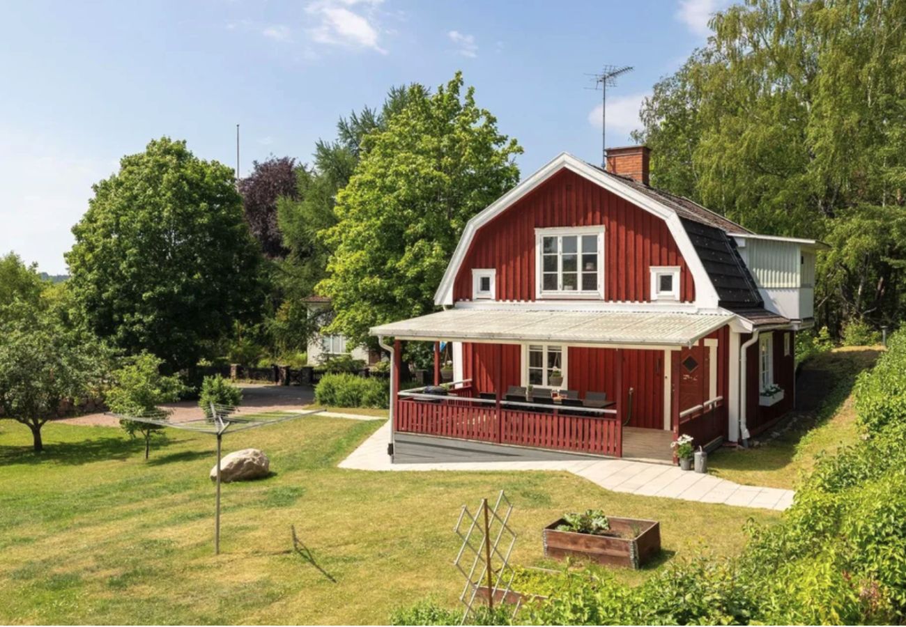 House in Mariannelund - Holiday home in idyllic Mariannelund surrounded by forest