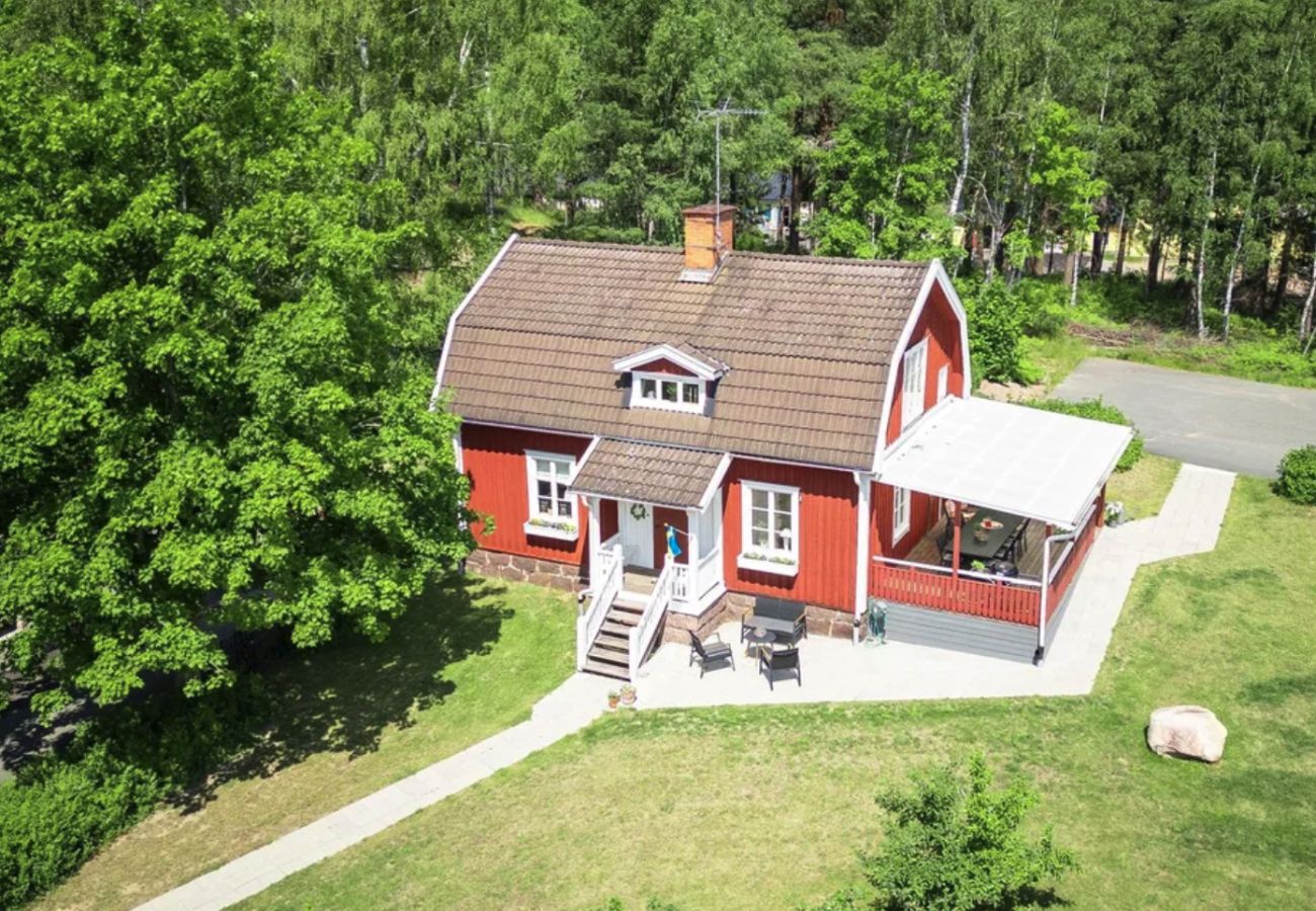 House in Mariannelund - Holiday home in idyllic Mariannelund surrounded by forest