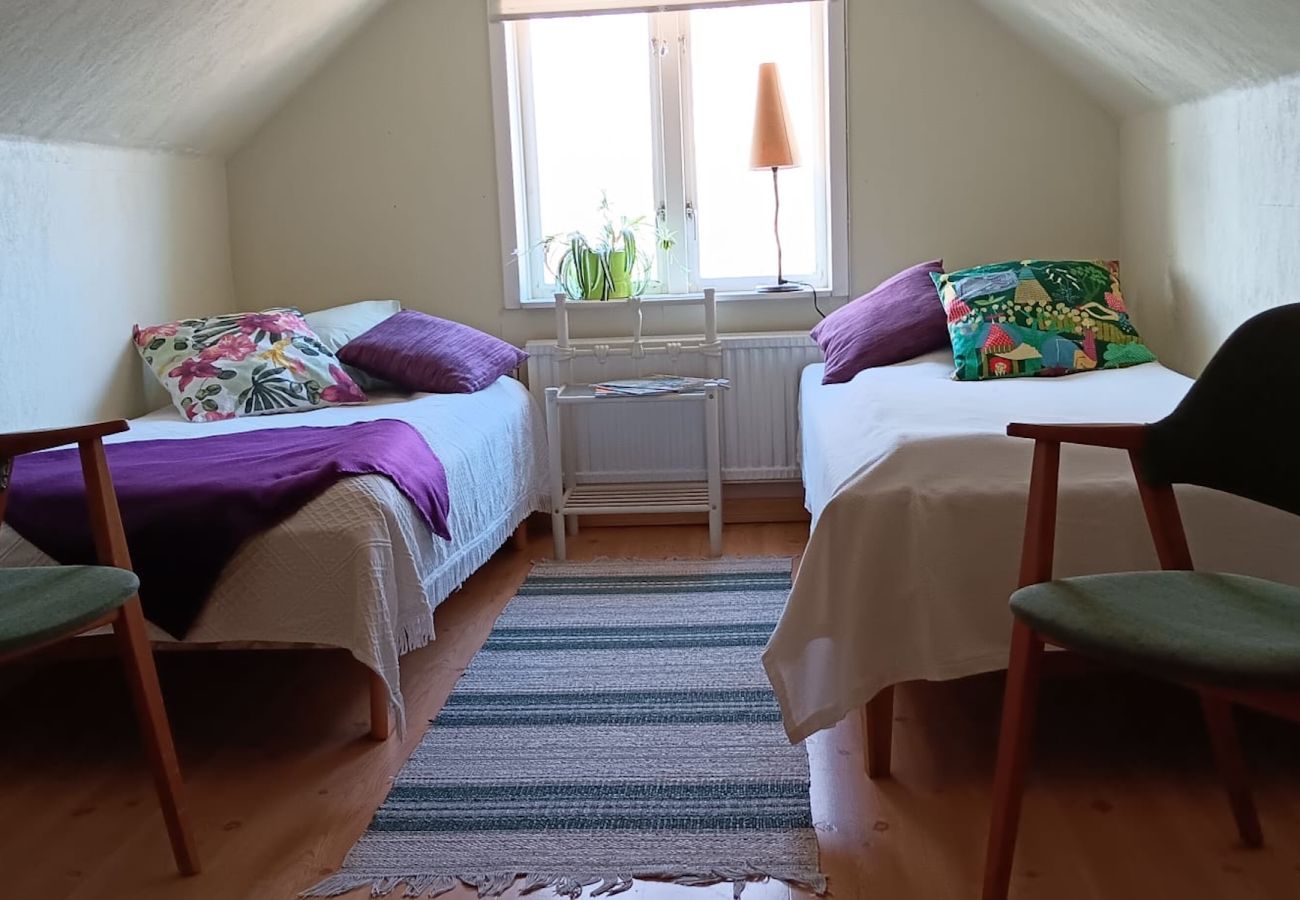 House in Holmsjö - Holiday home with panoramic views over the lake and private boat