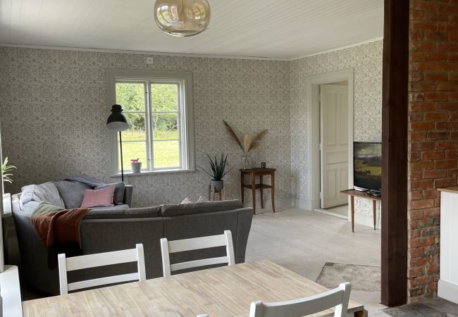 House in Åseda - Cozy and spacious holiday accommodation in the countryside in Småland House in Åseda - Cozy and spacious holiday accommodation in the countryside in Småland