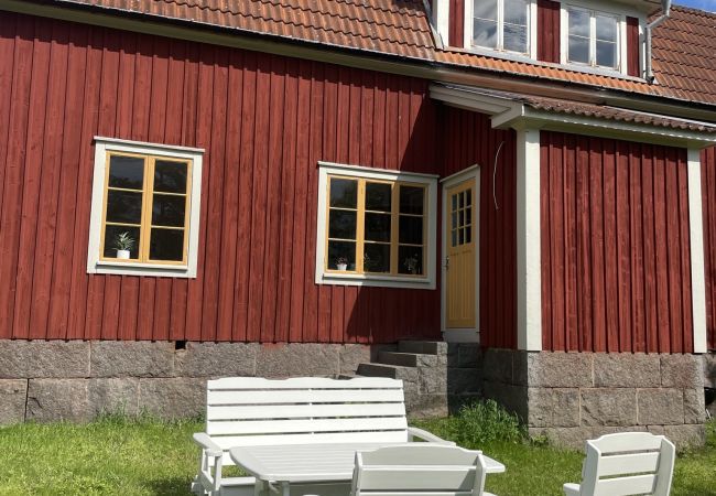 House in Åseda - Cozy and spacious holiday accommodation in the countryside in Småland House in Åseda - Cozy and spacious holiday accommodation in the countryside in Småland