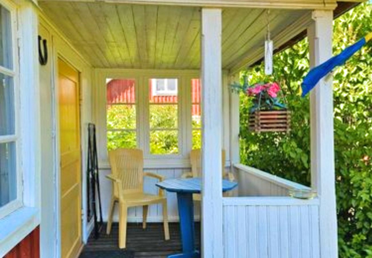 House in Berga - Cozy holiday home for two in Småland