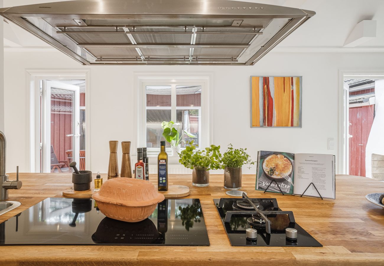 House in Ljungbyholm - Unique, luxurious holiday home with historical flair