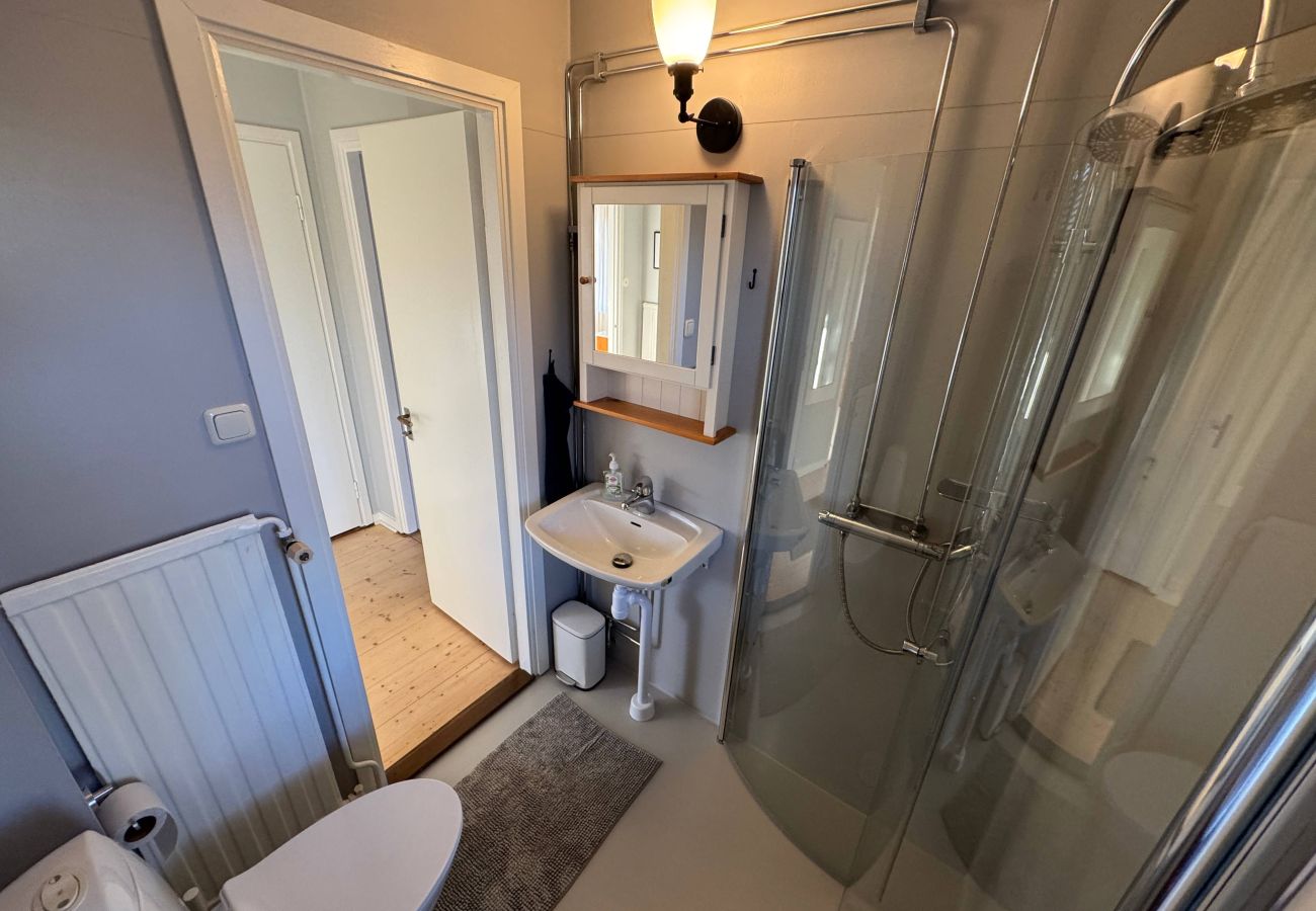 House in Blomstermåla - Modernly furnished holiday home in the Hornsö Nature Park in Småland