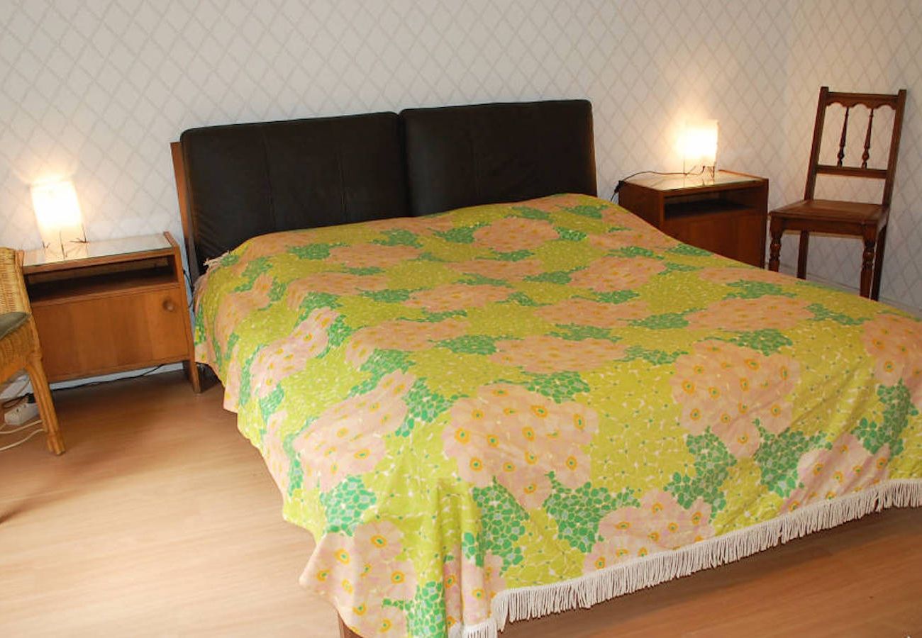 House in Tranås - Nice holiday home on lake property with boat and sauna (can be rented)