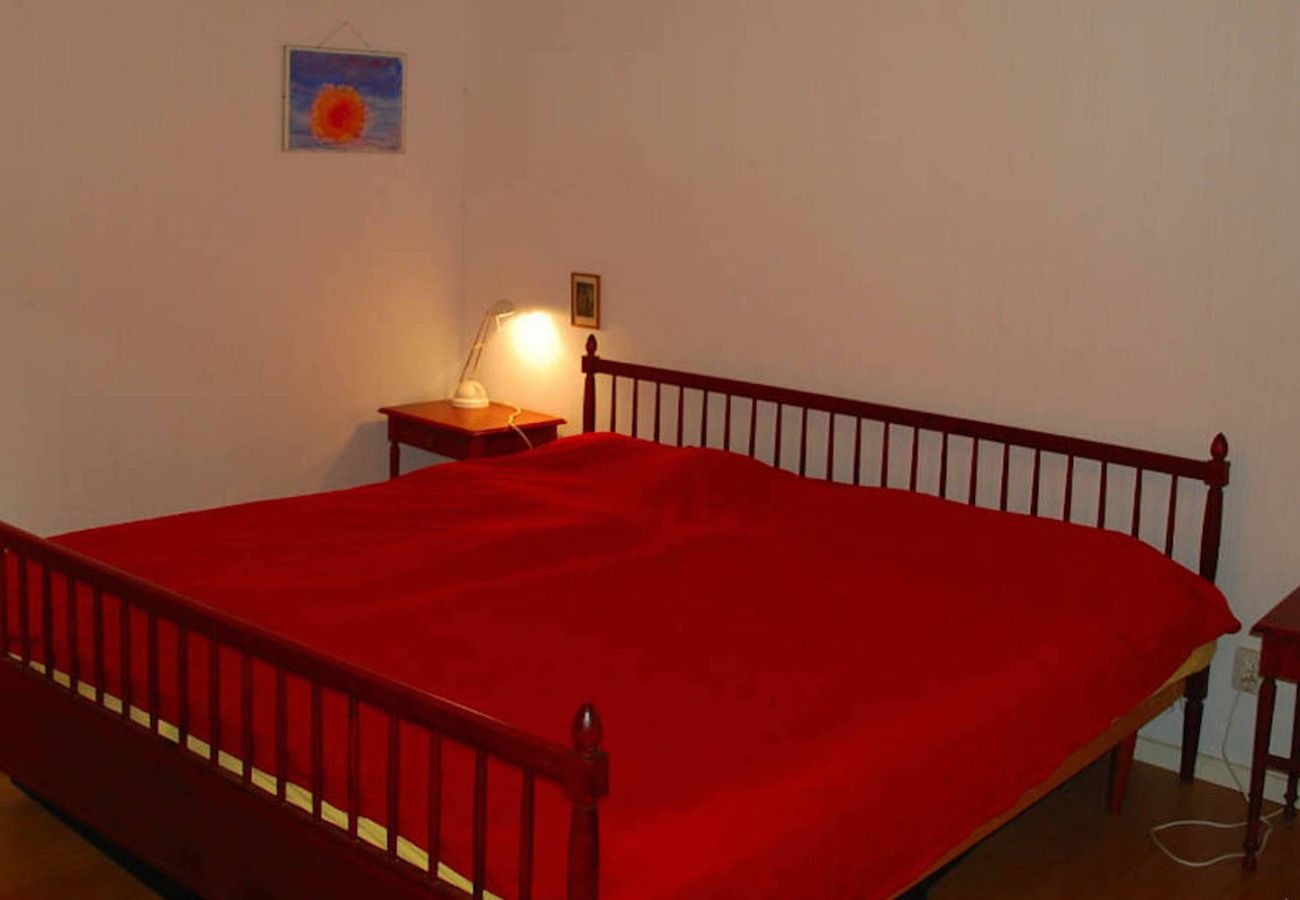 House in Tranås - Nice holiday home on lake property with boat and sauna (can be rented)