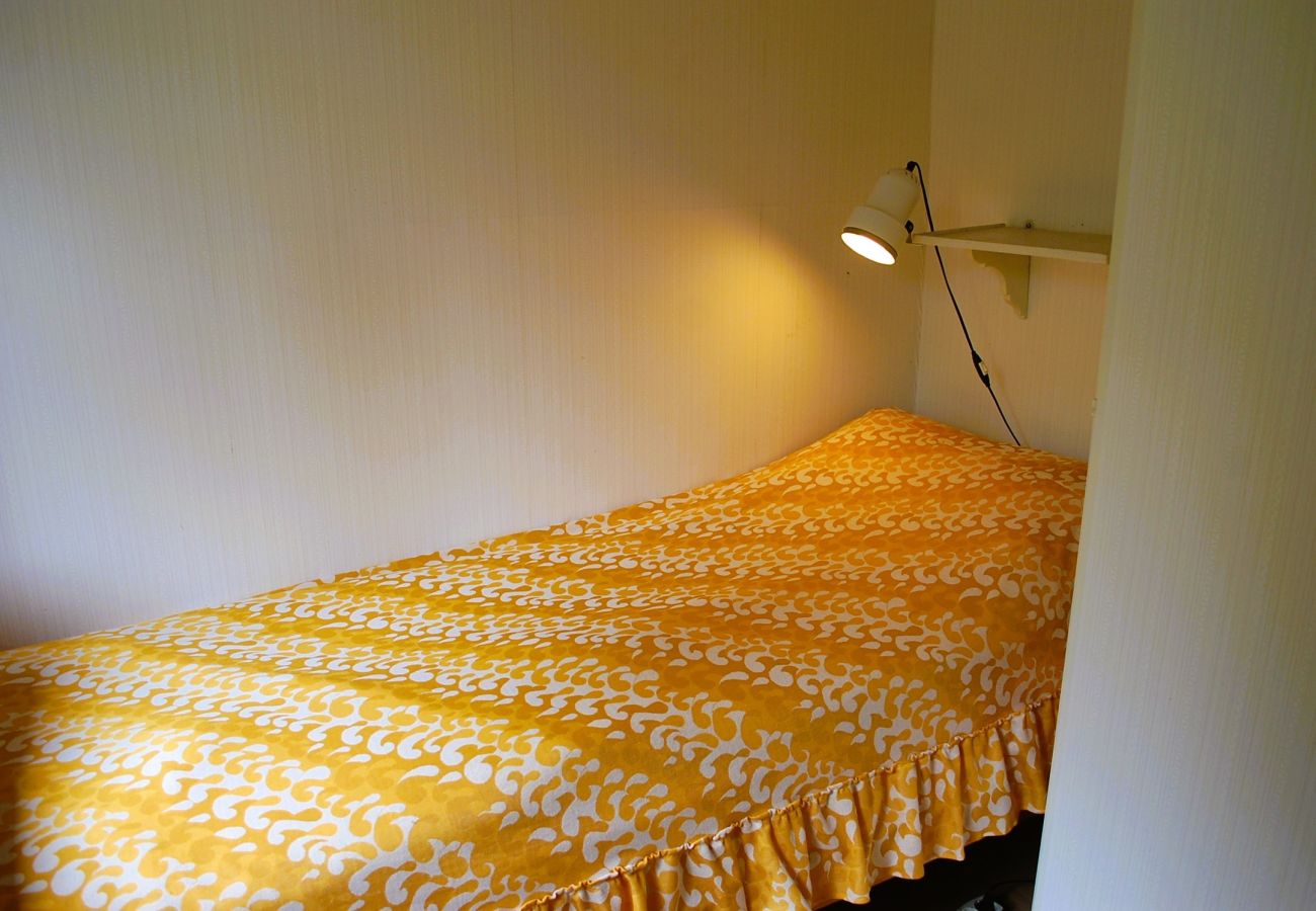 House in Tranås - Nice holiday home on lake property with boat and sauna (can be rented)