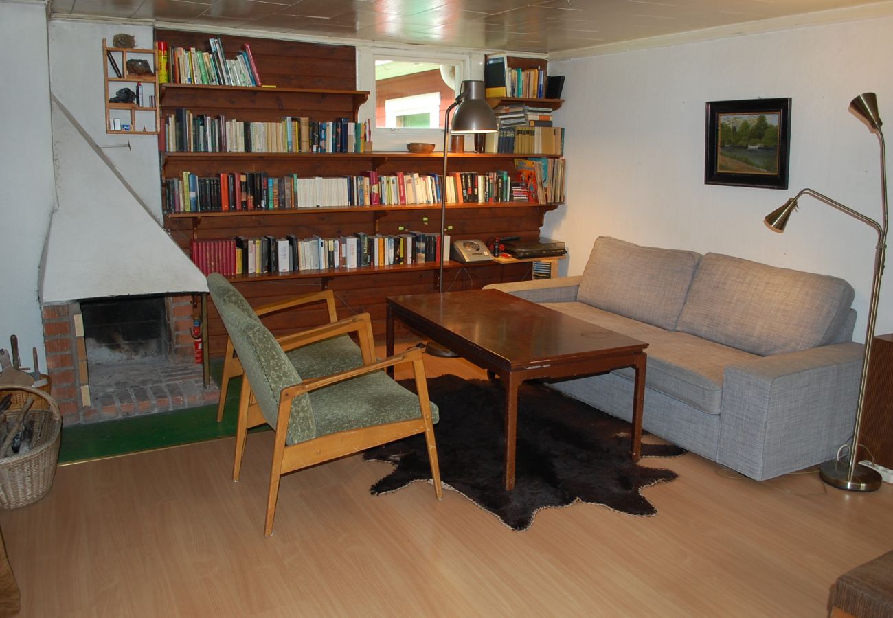 House in Tranås - Nice holiday home on lake property with boat and sauna