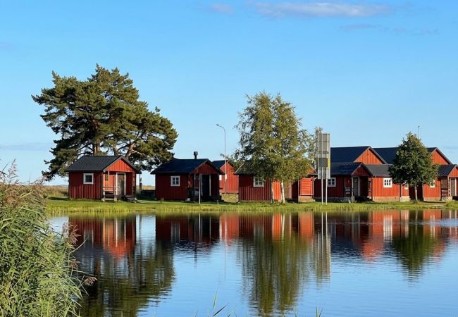 House in Bergkvara - Camping cabin by the sea, beach and pool (Shower/WC in the service building)
