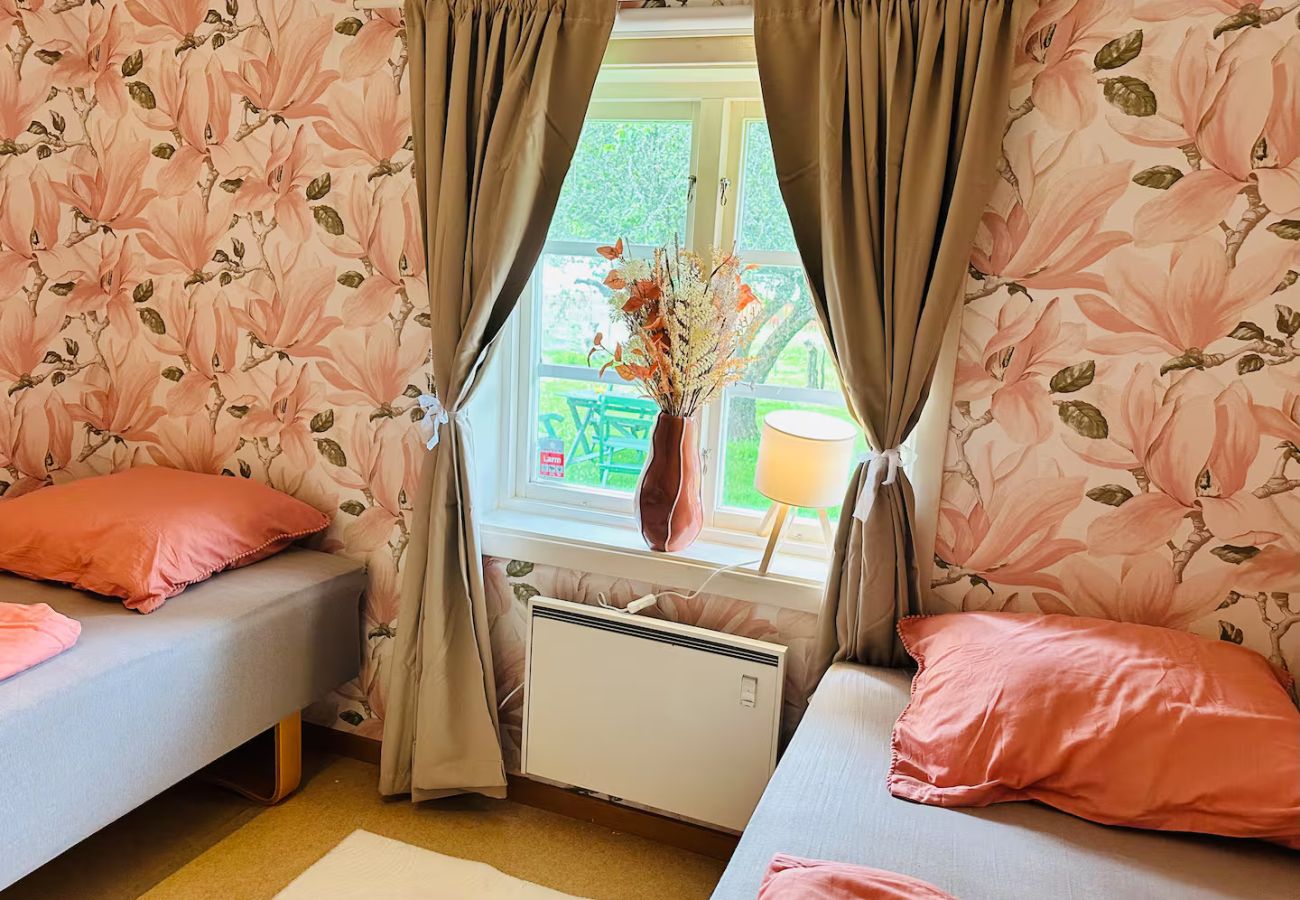 House in Vretstorp - Charming, renovated holiday home in a secluded location a few minutes from the lake