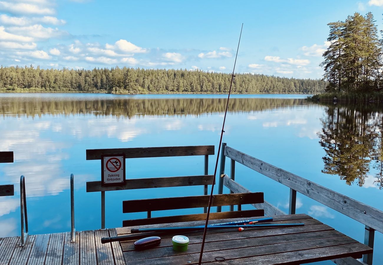 House in Tingsryd - Scenic cottage in the Småland forest with proximity to a lake