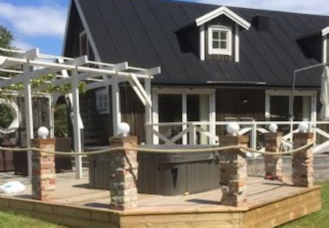 House in Drottningskär - Holiday on the island of Aspö in the archipelago near Karlskrona